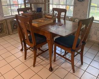 Breakfast Nook Area