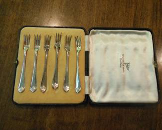 Set of sterling forks in case