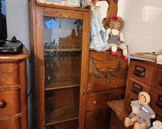Oak vanity 