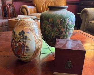 Pottery/Decor