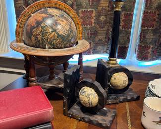 Vintage Globe decor