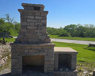  RomanStone Fremont Outdoor Fireplace Kit