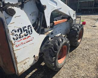 Bobcat S250 Turbo Skid-steer