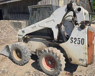 Bobcat S250 Turbo Skid-steer