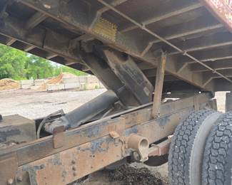 Ford F650 dump truck 1999 Diesel 