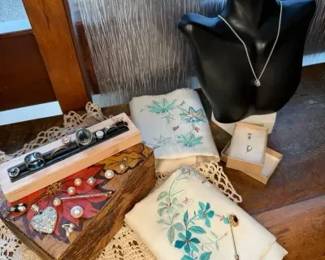 https://ctbids.com/estate-sale/44386
