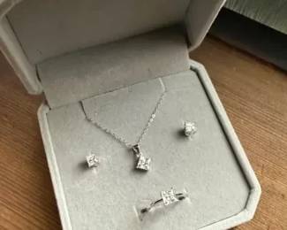 https://ctbids.com/estate-sale/44386
