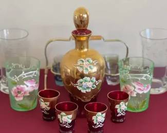 https://ctbids.com/estate-sale/44386
