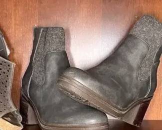 https://ctbids.com/estate-sale/44386