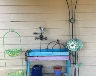 https://ctbids.com/estate-sale/44386