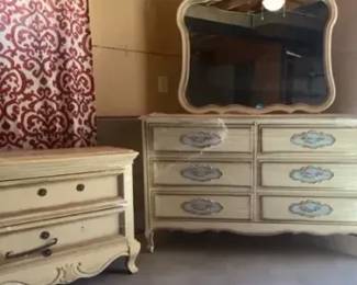 https://ctbids.com/estate-sale/44386