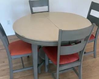https://ctbids.com/estate-sale/44386