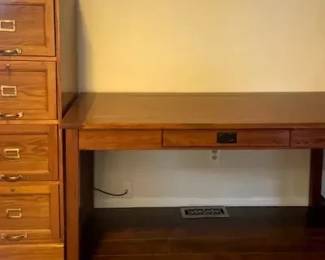 https://ctbids.com/estate-sale/44386