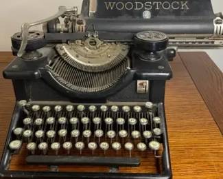 https://ctbids.com/estate-sale/44386