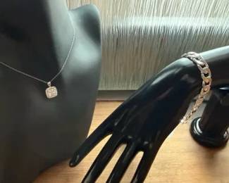 https://ctbids.com/estate-sale/44386