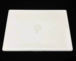 2007 Apple MacBook Model A1181 Laptop Turns On