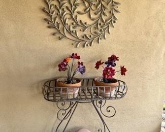 OUTDOOR DECOR
