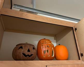 HALLOWEEN DECOR