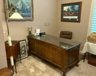 Spears Furniture Co. Executive Desk 