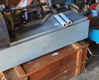 Pone crsteand blue wooden box, garden tools