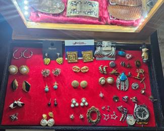 Vintage Earrings 