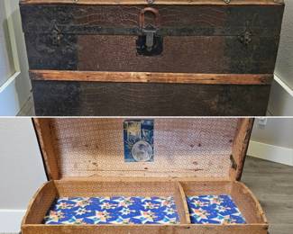 This small vintage trunk is in good condition