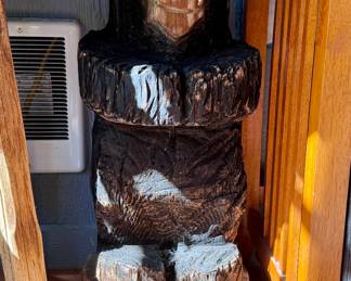 Carved bear decor
