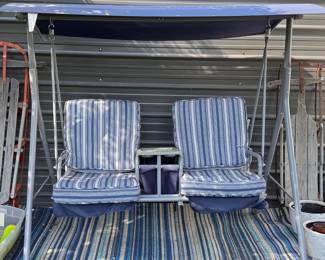 Comfy swing with shade 