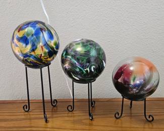 Oregon floats by Pyromania Glass Studio