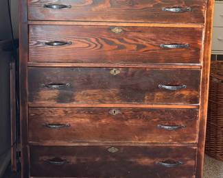 Vintage dresser