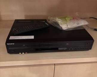 Sony SLV-D380P DVD and VCR Combo