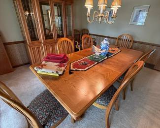 Pennsylvania House Oak Dining Set with China Cabinet