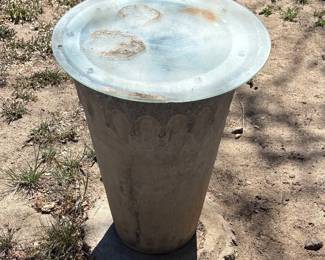 g Large Concrete Yard Planter Pot with Glass Top