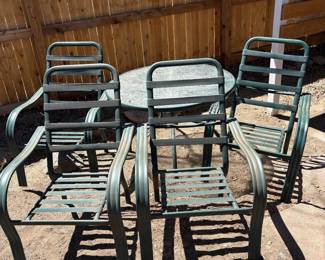 g 4Chair Patio Set with 42Inch Round Table