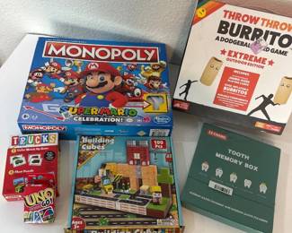kk Assorted Family and Outdoor Games Bundle