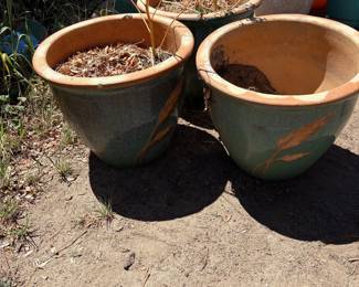 g Handcrafted Yard Clay Pots with Natural Leaf Design