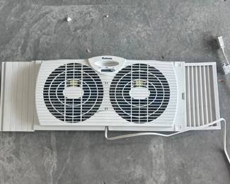 g Holmes Dual Blade Window Fan  Adjustable Expandable Side Panels