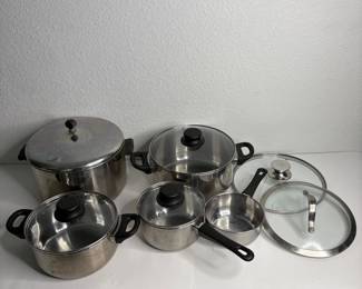 k Stainless Steel Pots and Lids Set  Assorted Sizes