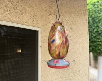 Bird feeder