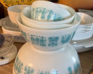 Pyrex Amish butterprint