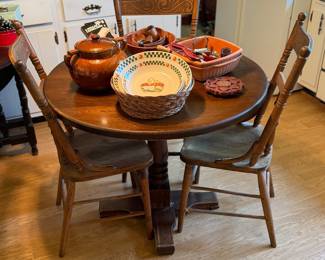 Lovely vintage table and chairs