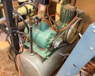 Air compressor