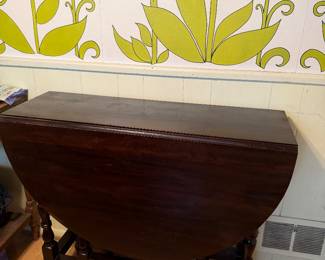 Antique drop leaf table