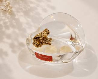 Baccarat frog on lily pad