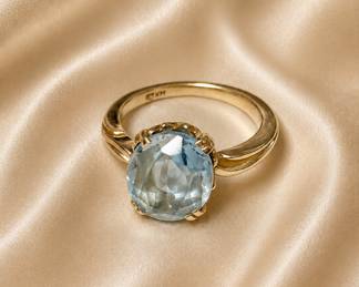 14K gold Blue Topaz ring - size 4.5