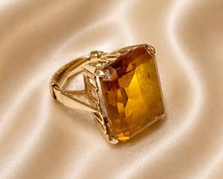 18K Gold Citrine ring