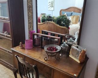Walnut Vanity Desk with Mirror American Colonial Revival Style