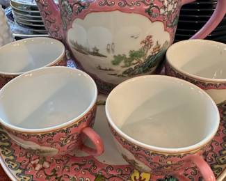 Chinese Export Famille Rose Tea Set