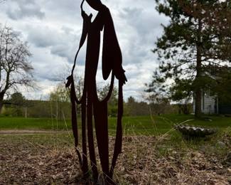 METAL SCULPTURE SILHOUETTE MARY 5-6' TALL
