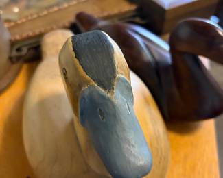 WOODEN CARVED DUCKS